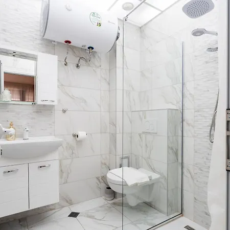 Oops! By Rv Apartment *